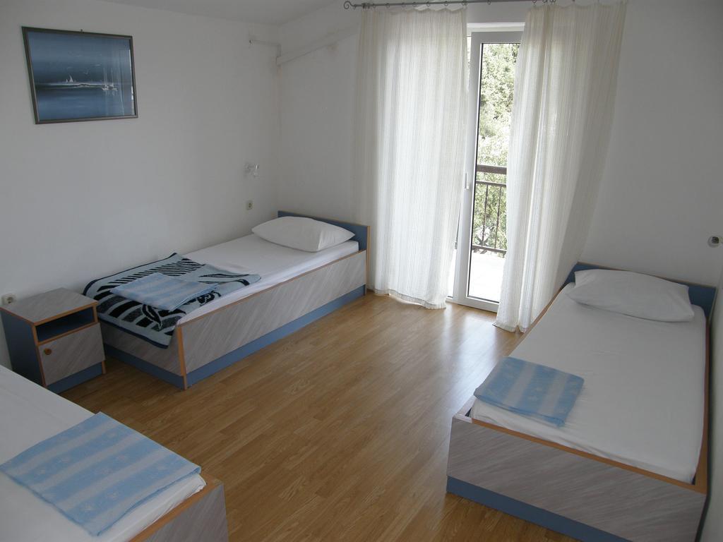 Guest House & Restaurant Adriatic 克勒克 外观 照片